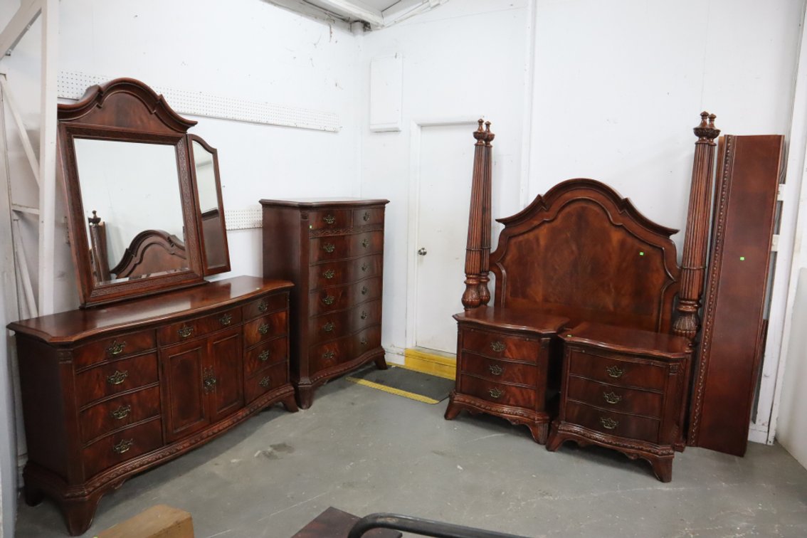 5 Piece Cherry Bedroom Suit, Queen Size Bed Frame, Chest of Drawers, Dresser and 2 Nightstands