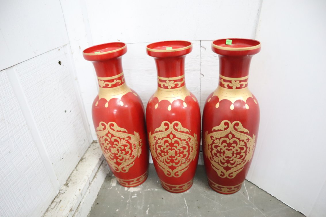 3 Porcelain Vases