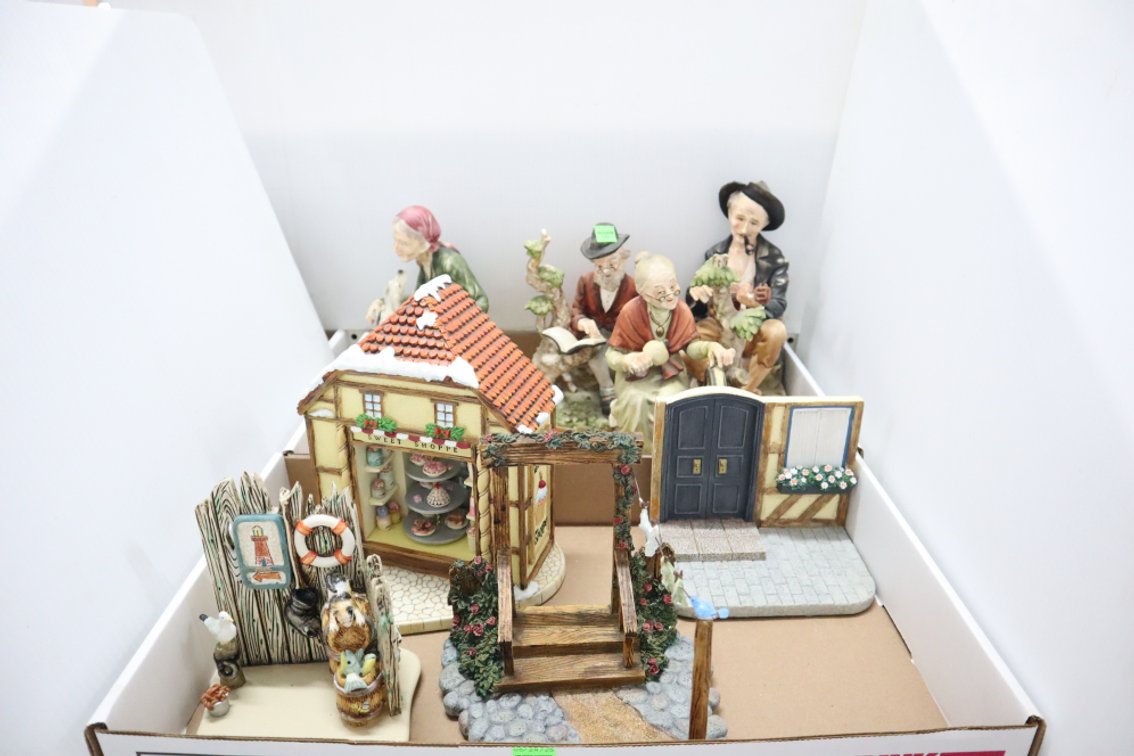 Collectible Cottage Ornaments and Figurines