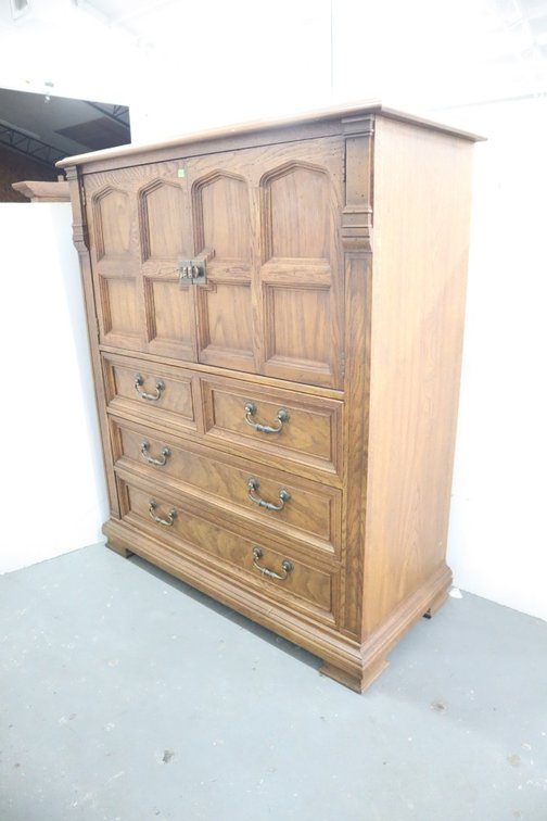 Drexel Chest of Drawers
