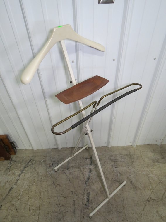 Butlers Rack