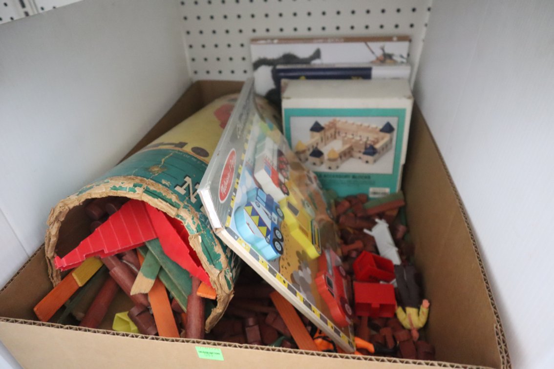 Lincoln Logs, Melissa & Doug Puzzle
