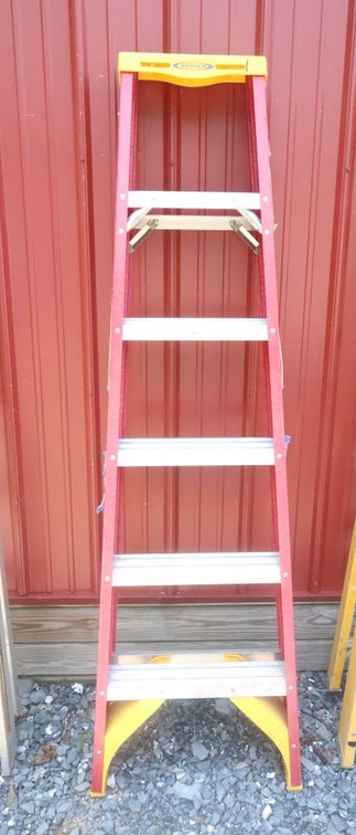 6 Ft Step Ladder
