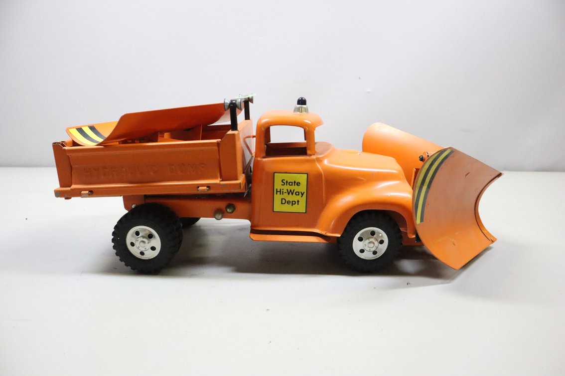 Tonka Toys Hi-Way Truck