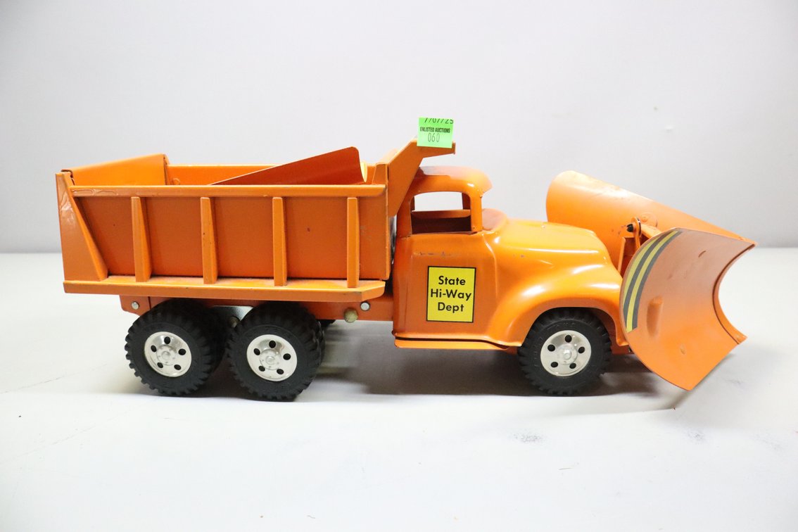 Tonka Toys Dump Truck and Plow