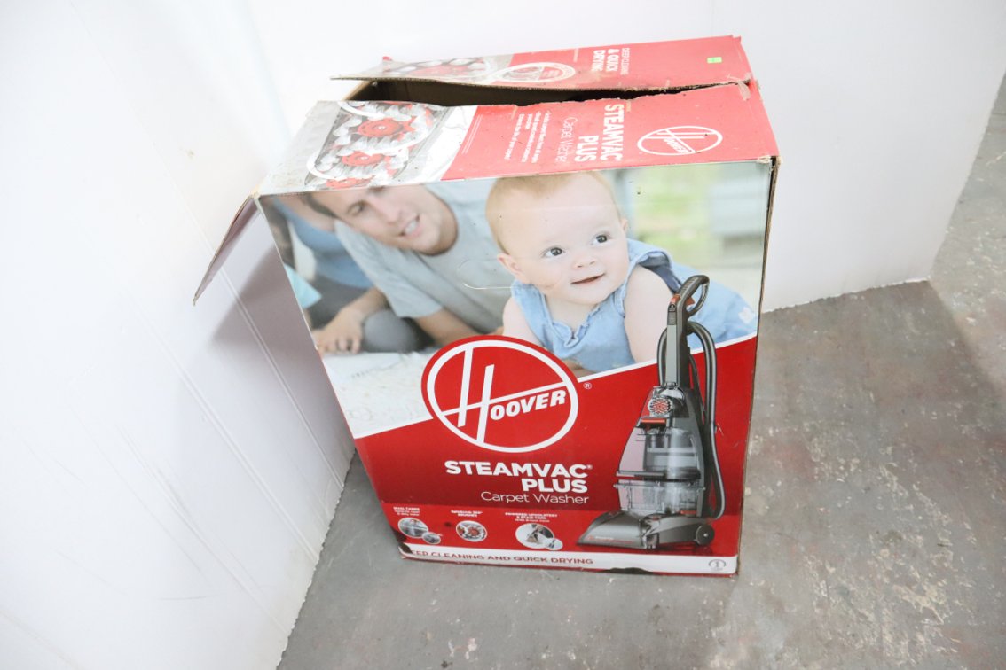 Hoover Steamvac Plus, Box Has Been Stored and Has Odor and Mouse Dirt