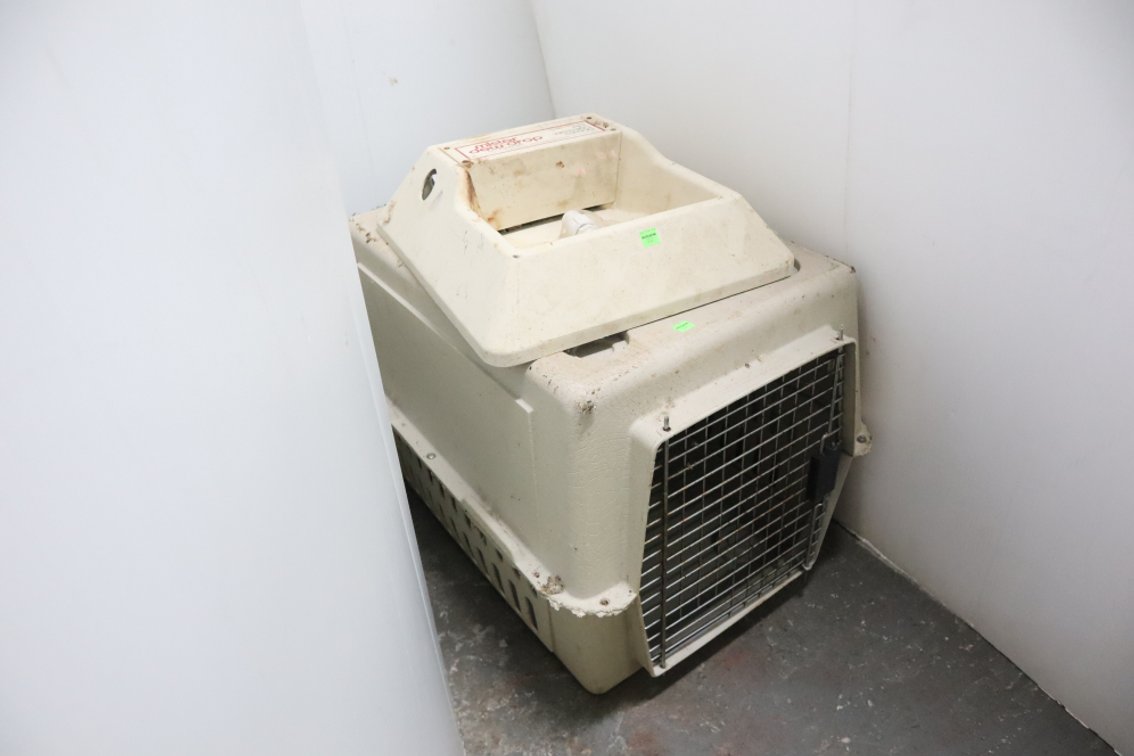Pet Crate and Pet Fountain