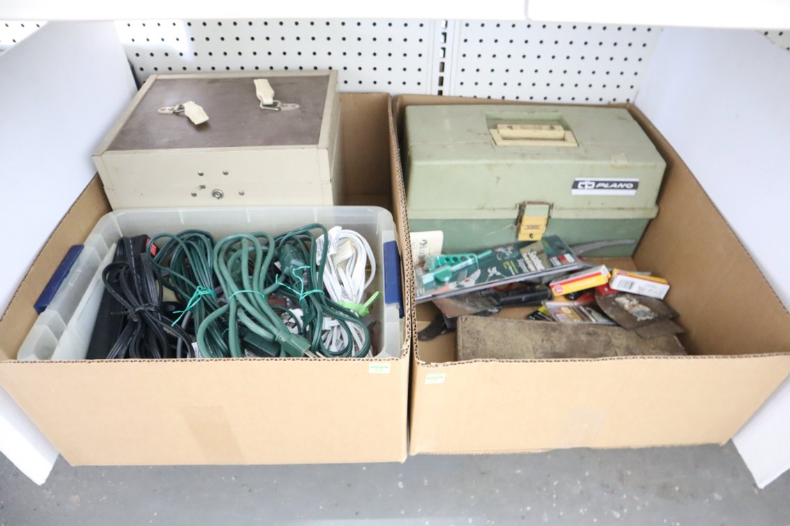 Group of Shop Items, Extension Cords