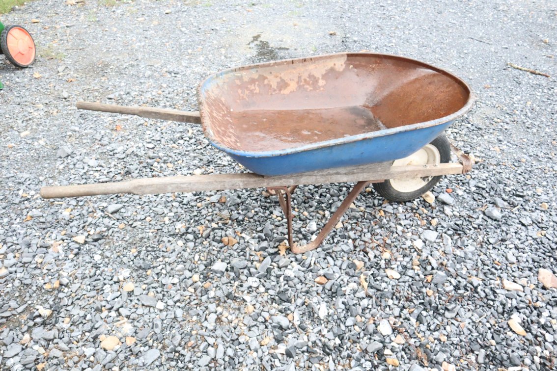 Steel Tub Wheelbarrow