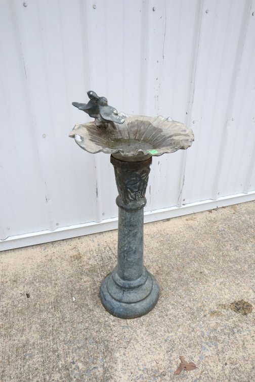 Virginia Metalcrafters Bird Bath