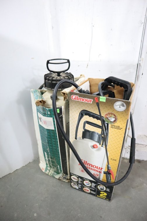 Pair of Hand Sprayers