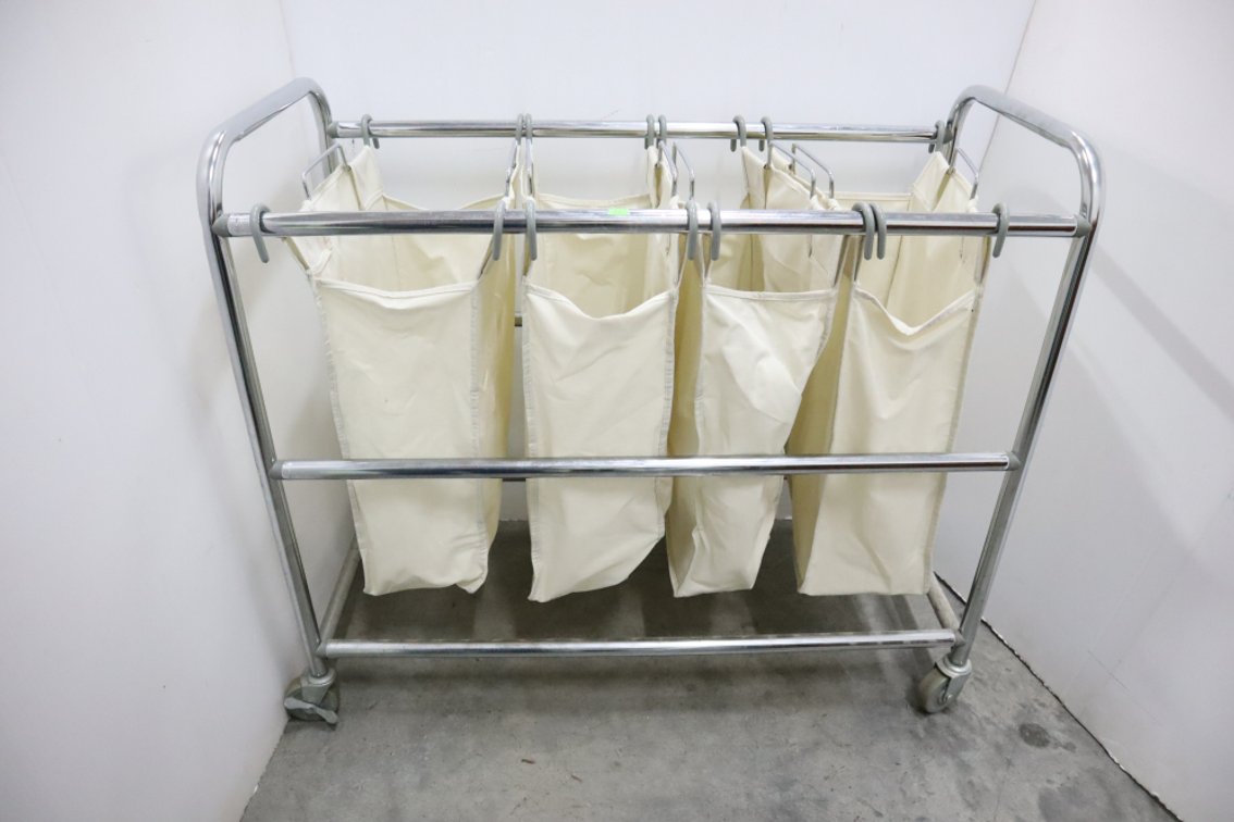 Rolling Hamper