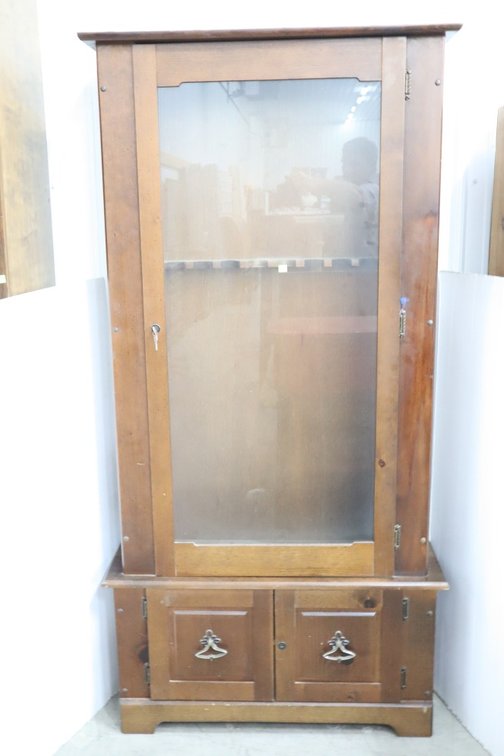 10 Gun Cabinet With Bottom Storage, Lock Keys Included