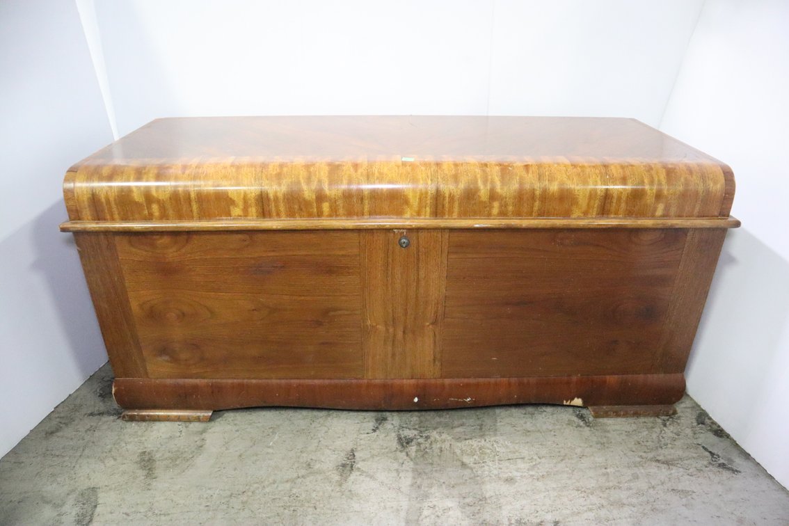 Lane Cedar Chest