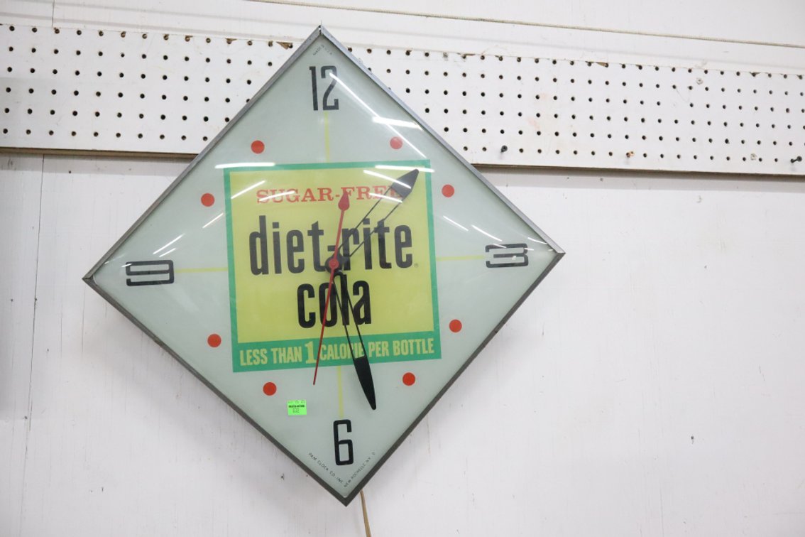 Diet-Rite Cola Lighted Advertising Clock, Works