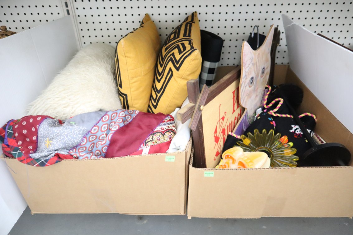 Blankets, Rubber Boots, Size 7, Small Braided Rug, Home Decor