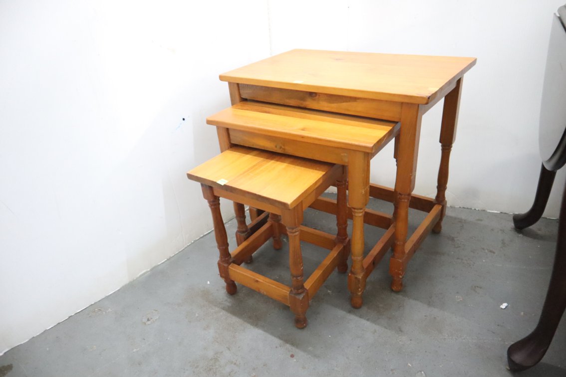 3 Nesting Tables
