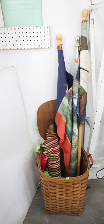 Basket Hamper, Flags, Tapestry