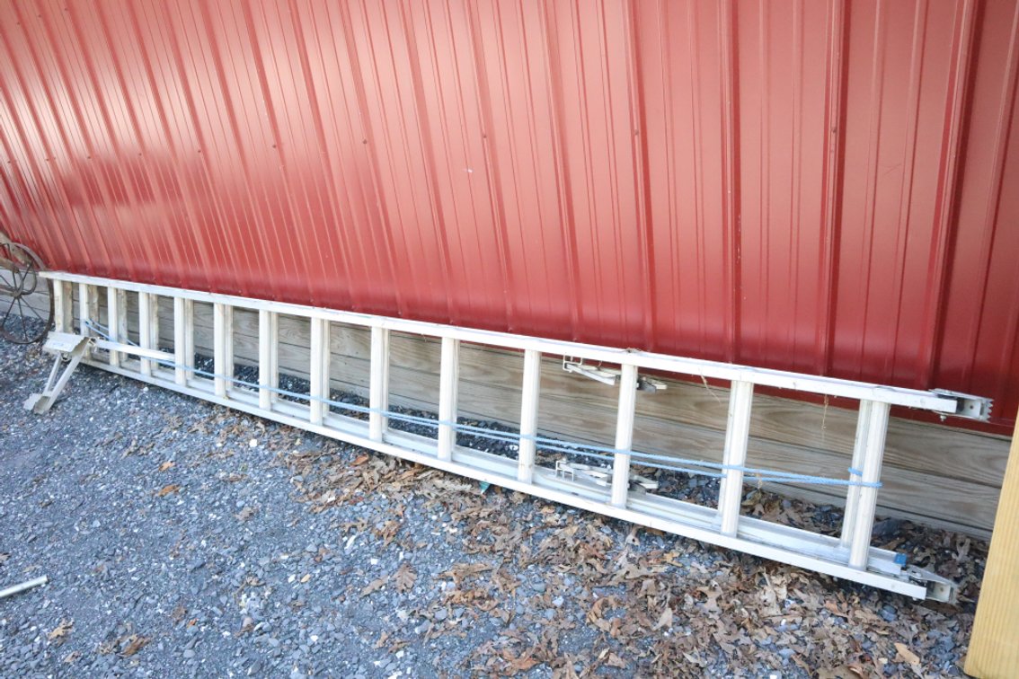 Werner 28-Ft Extension Ladder
