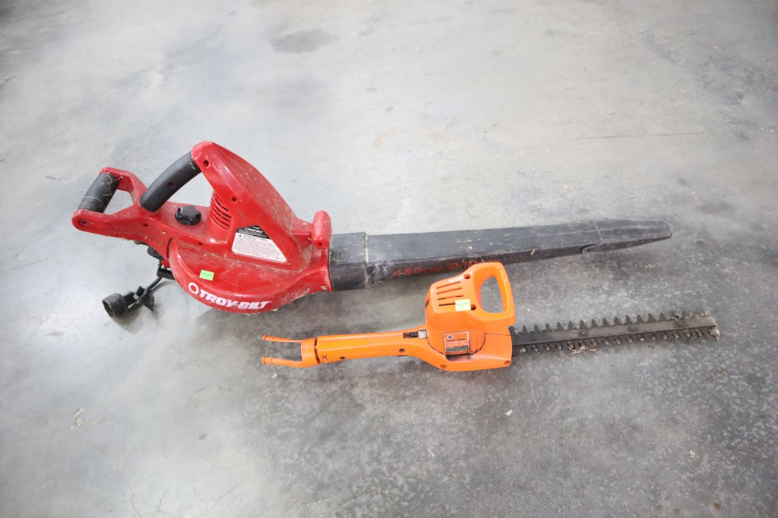 Electric Hedge Trimmer and Blower