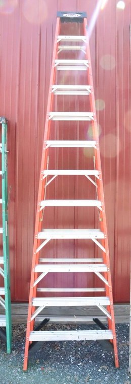 Werner 12 Ft Step Ladder