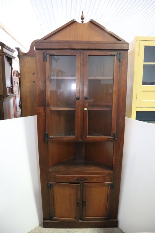 Corner Cabinet