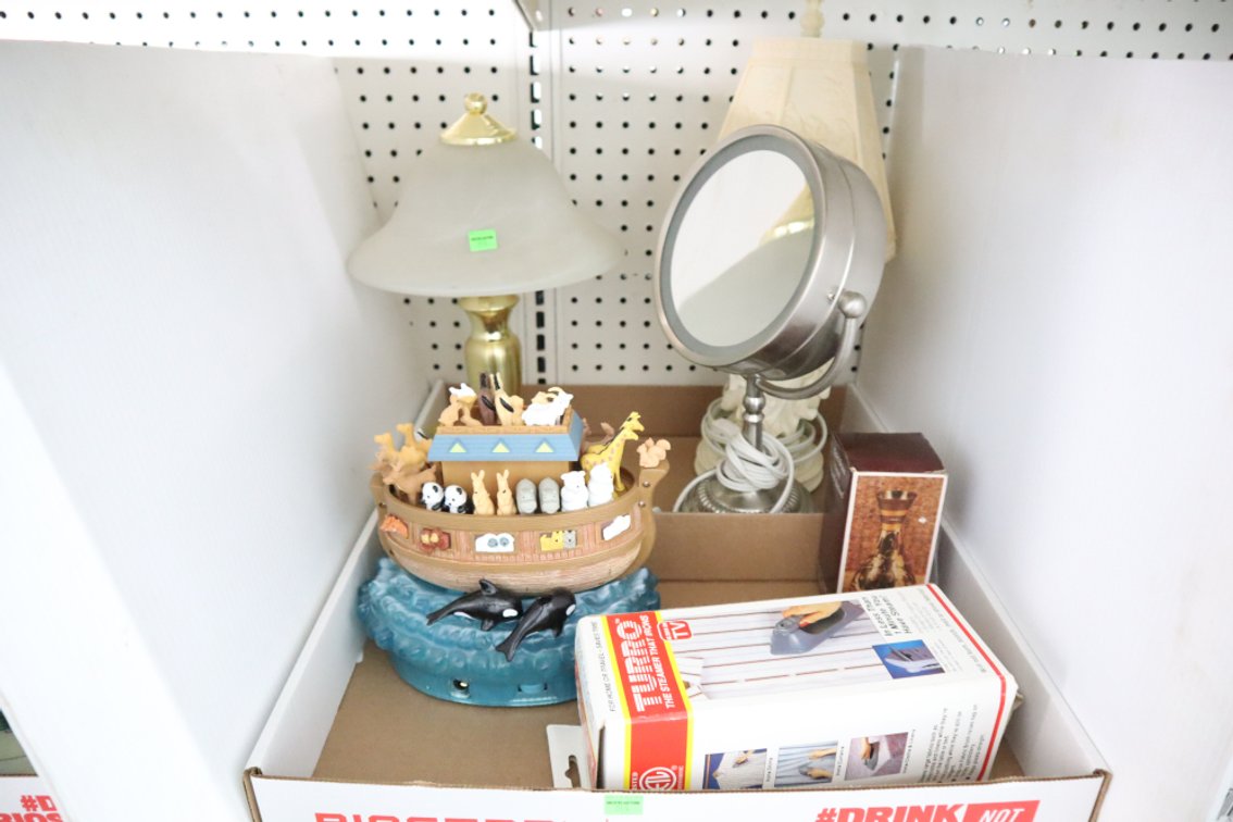 Lamps, Makeup Mirror, Miscellaneous