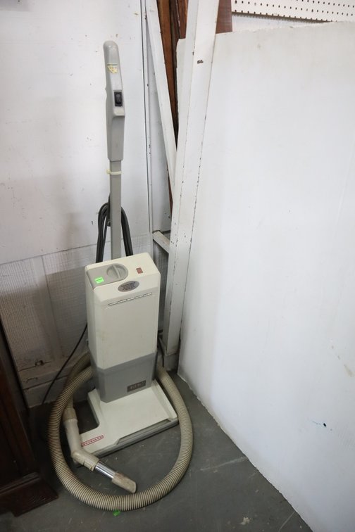 Electrolux Upright Vacuum