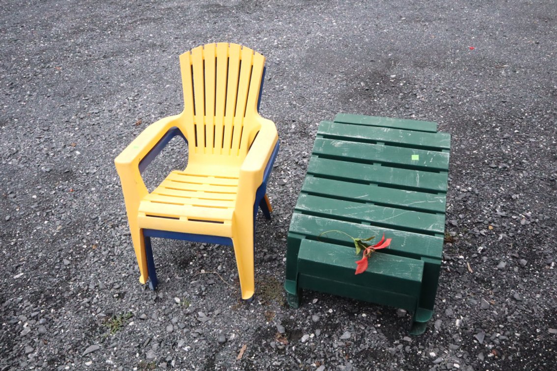 Child's Plastic Chairs and 2 Ottomans
