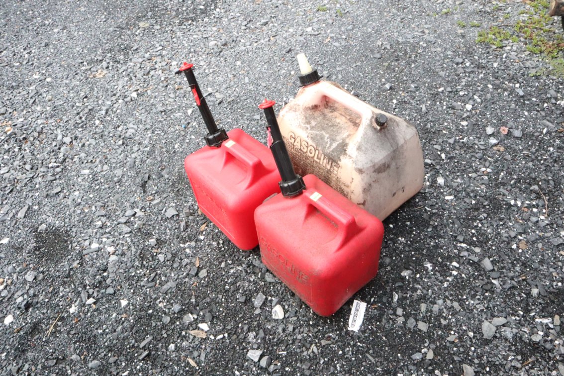 3 Gas Jugs