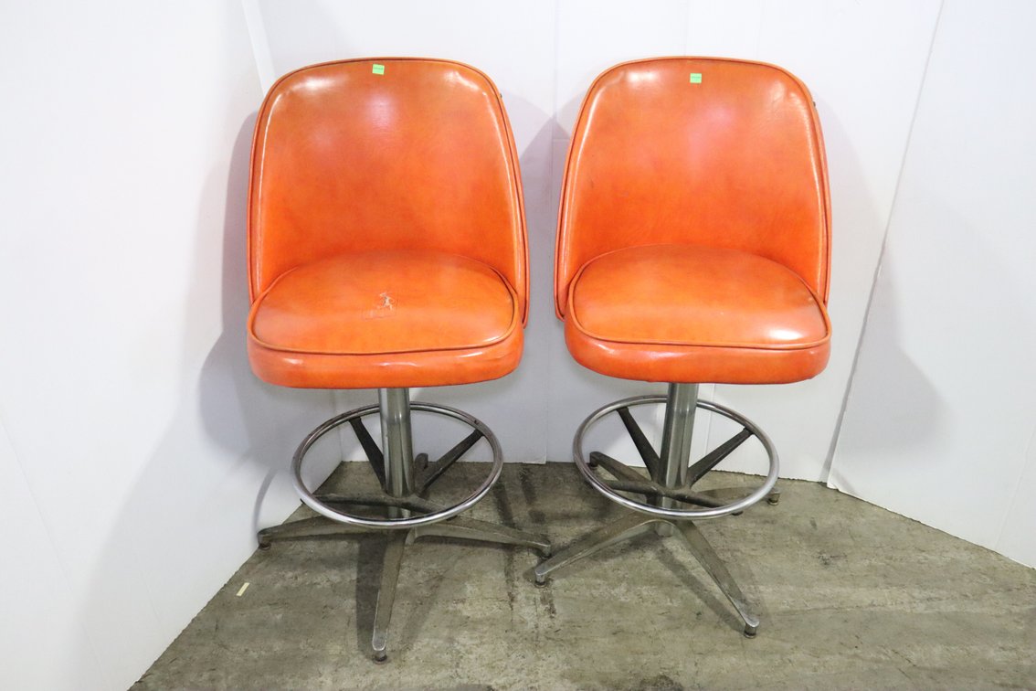 Orange Retro Swivel Barstoold