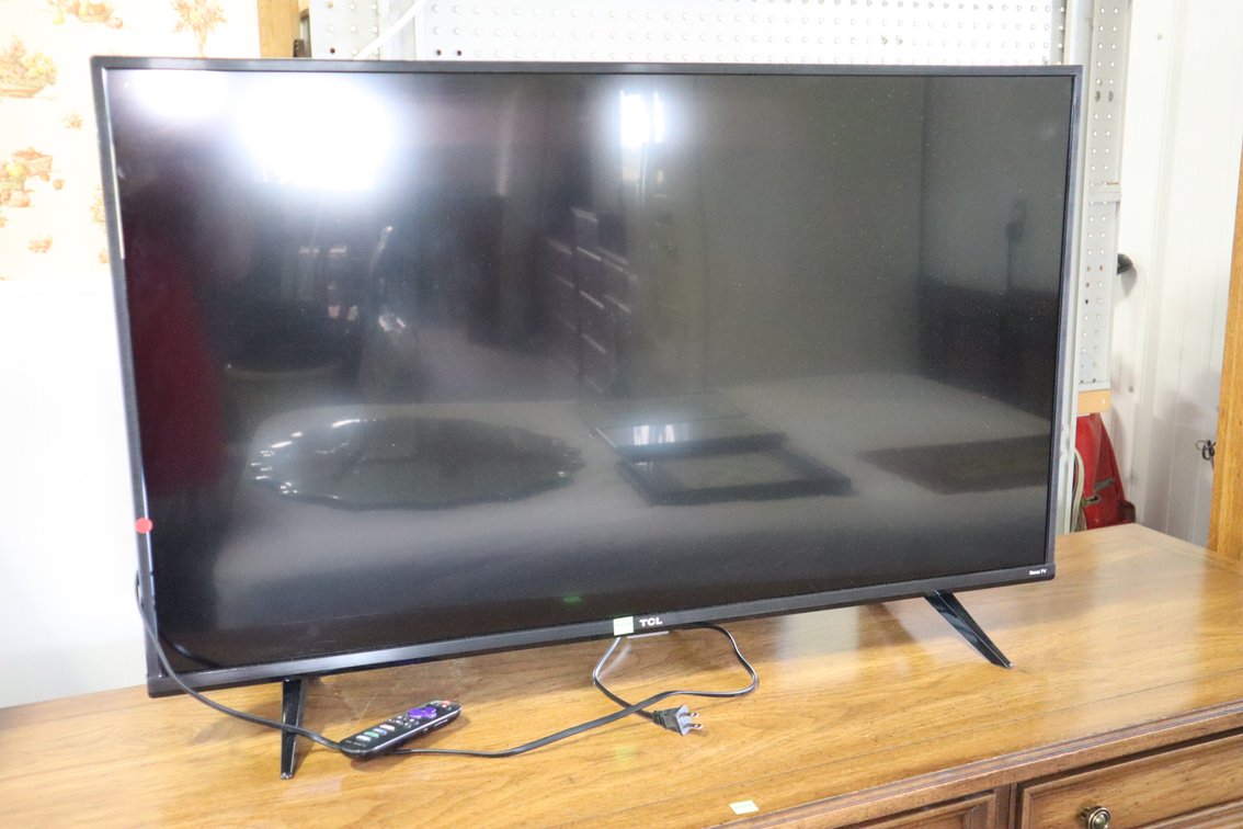 TCL 43" 4K Roku Tv