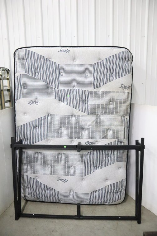 Sealy Full Size Mattress With Folding Base Frame