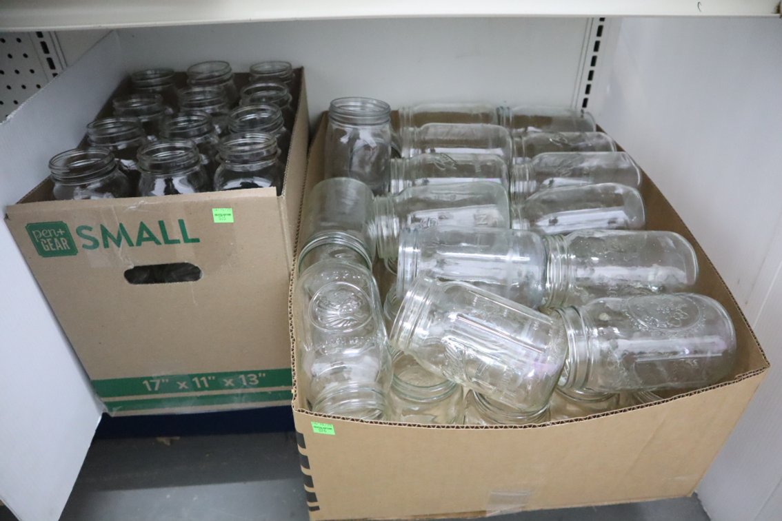 Group of 1 Quart Canning Jars, Wide and Regular Mouth