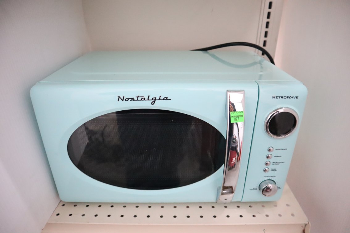 Nostalgia Retro Wave Microwave