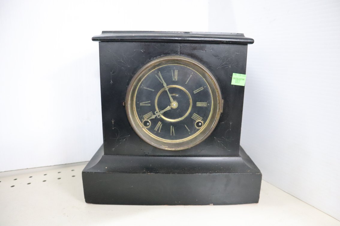 Ingraham Antique 8-Day Mantle Clock