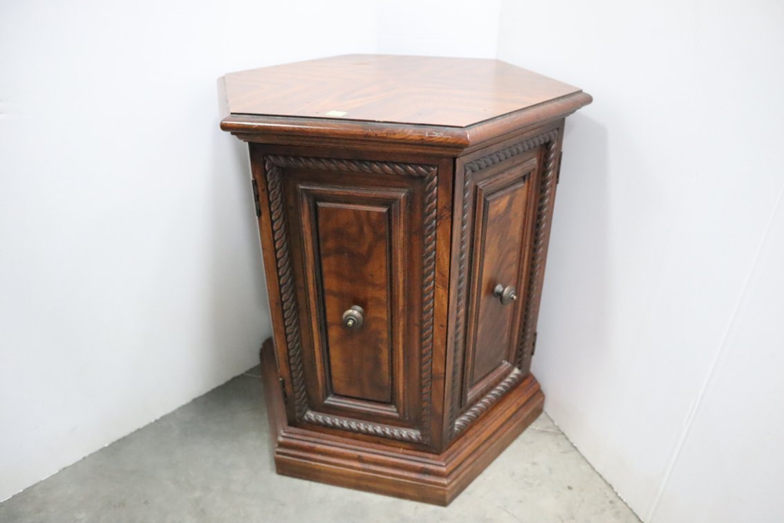 Lamp Table