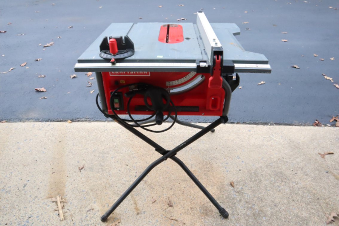 Craftsman 10-Inch Table Saw With Folding Stand