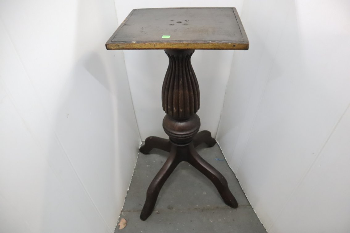 Antique Stand