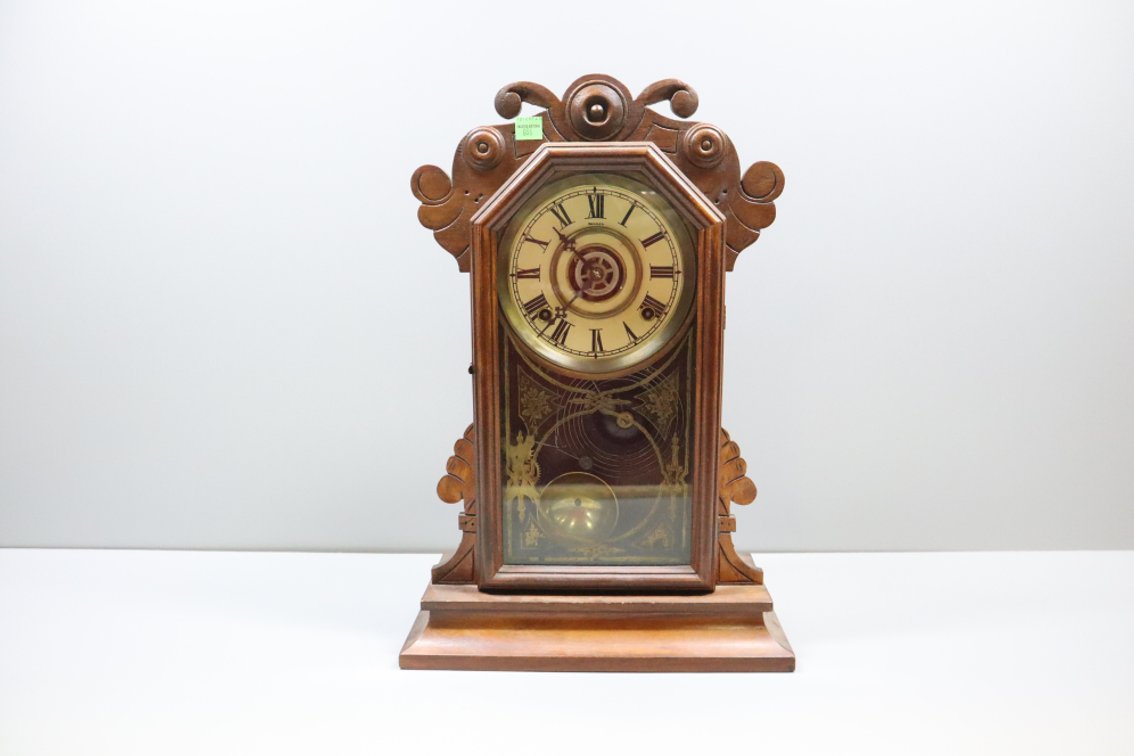 Mantle Clock