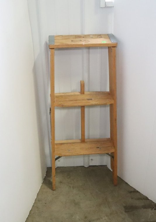 Wooden Step Ladder