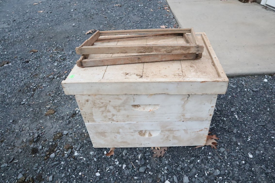 2 Beehive Boxes