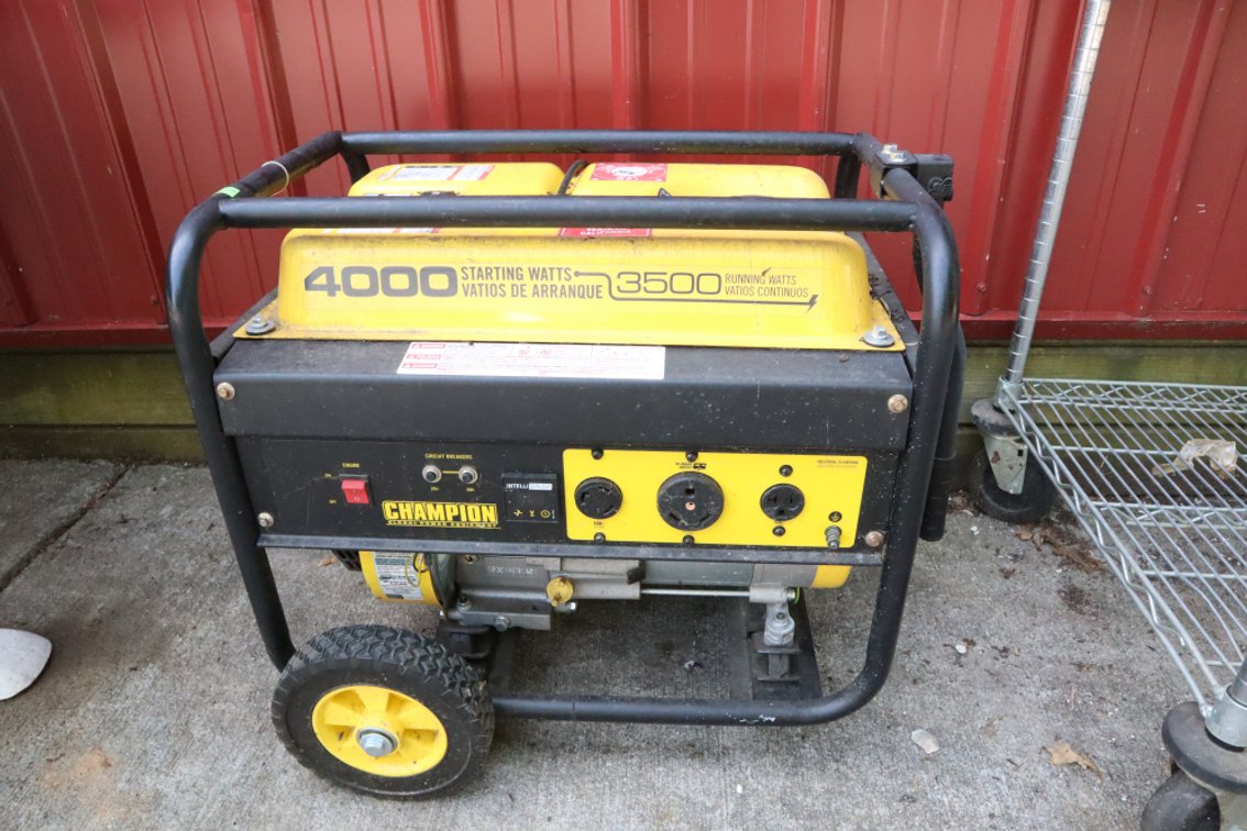 Champion 4000-Watt Generator