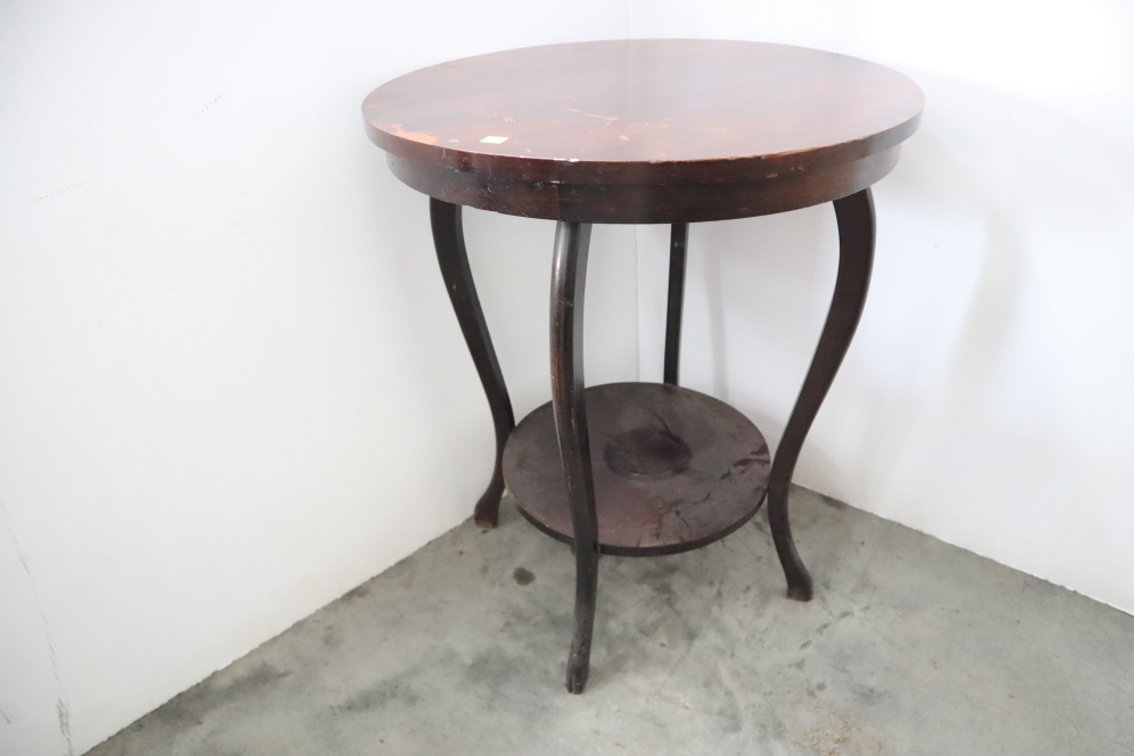Antique Round Table