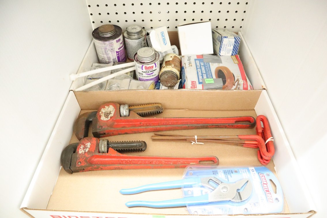 Pipe Wrenches, Plumbing Supplies