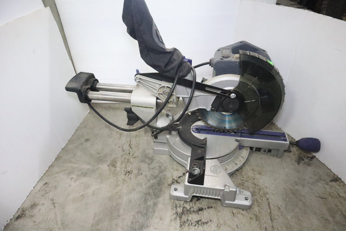 Kobalt Compound Saw