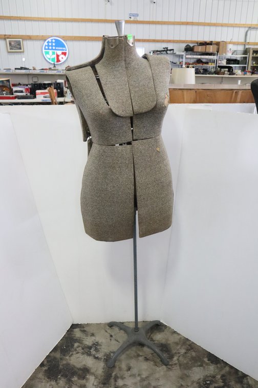 Adjustable Dress Form