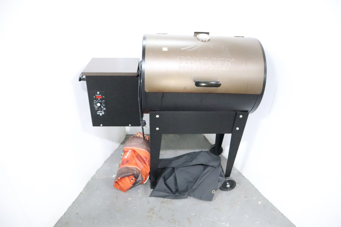 Traeger Pellet Grill With Cover, Like New Condition