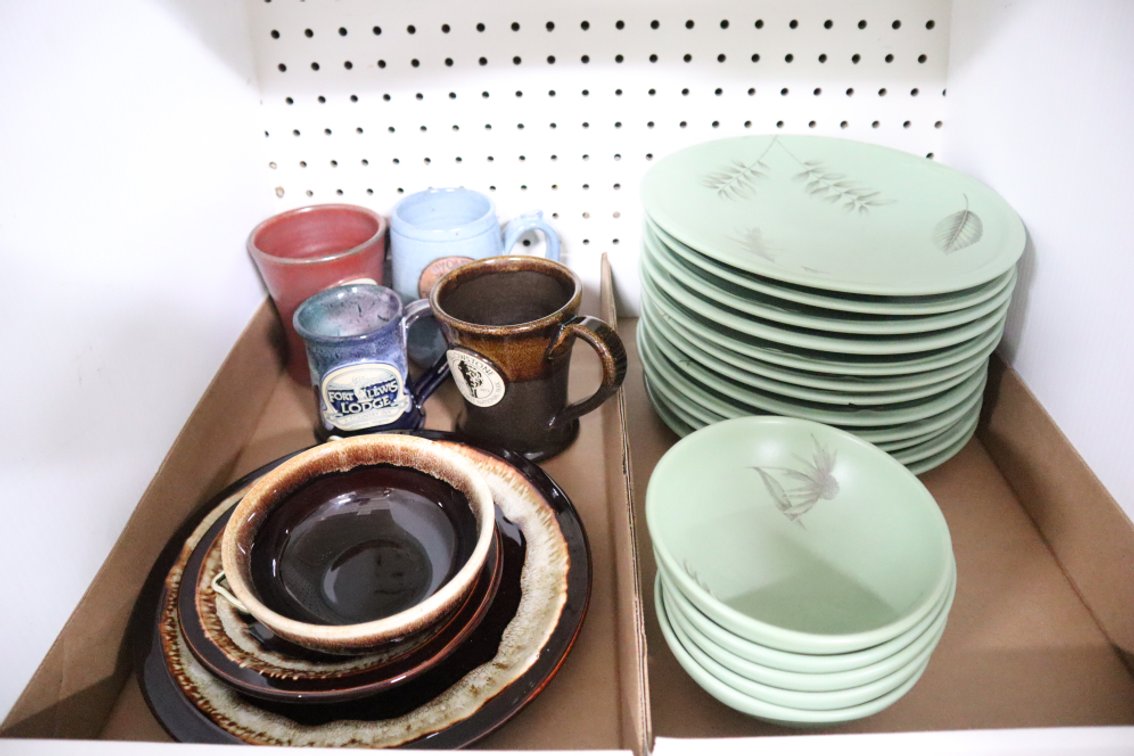 Pfaltzgraff Dishes And Pottery Mugs
