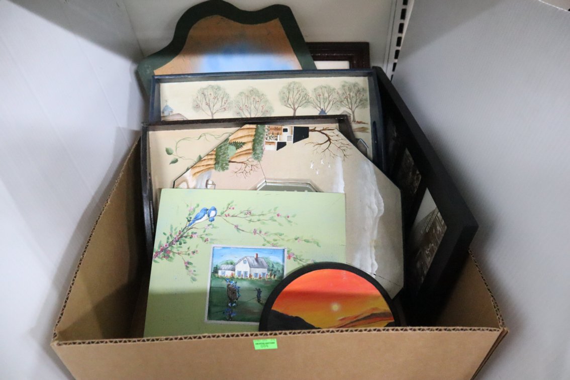Signs And Home Decor